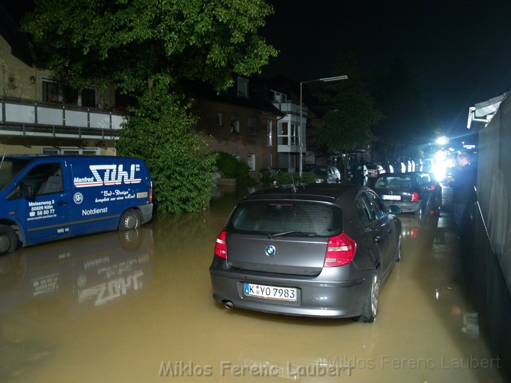 Wasserrohrbruch Koeln Longerich Stommelerstr P030.JPG